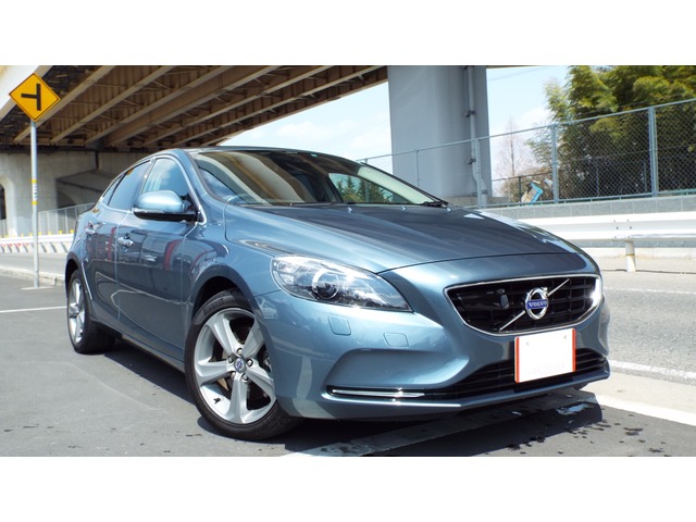 H.25(2013)年 ボルボ V40 T4 SE セーフティーPKG | 大阪の輸入中古車